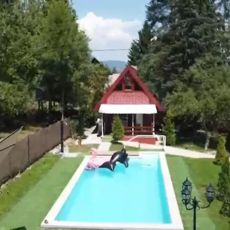 Сasa de vacaciones Vikendica Sa Bazenom Aria Potkraj