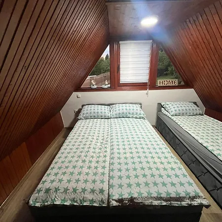 Vikendica Sa Bazenom Aria *