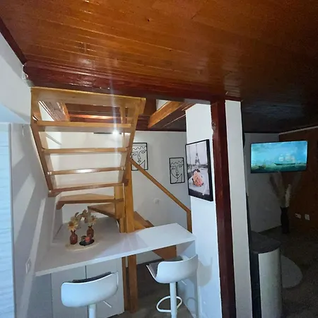 Сasa de vacaciones Vikendica Sa Bazenom Aria